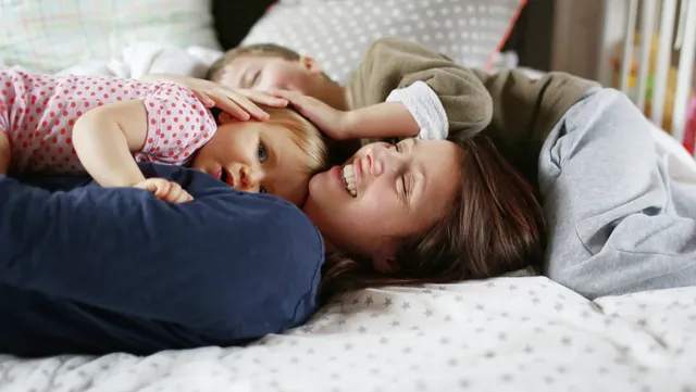 If Insurances, family hugging